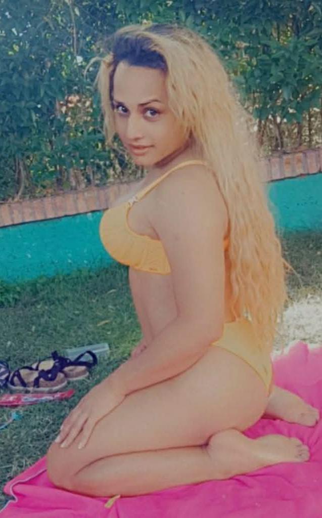 677995848: Transexual en Barcelona