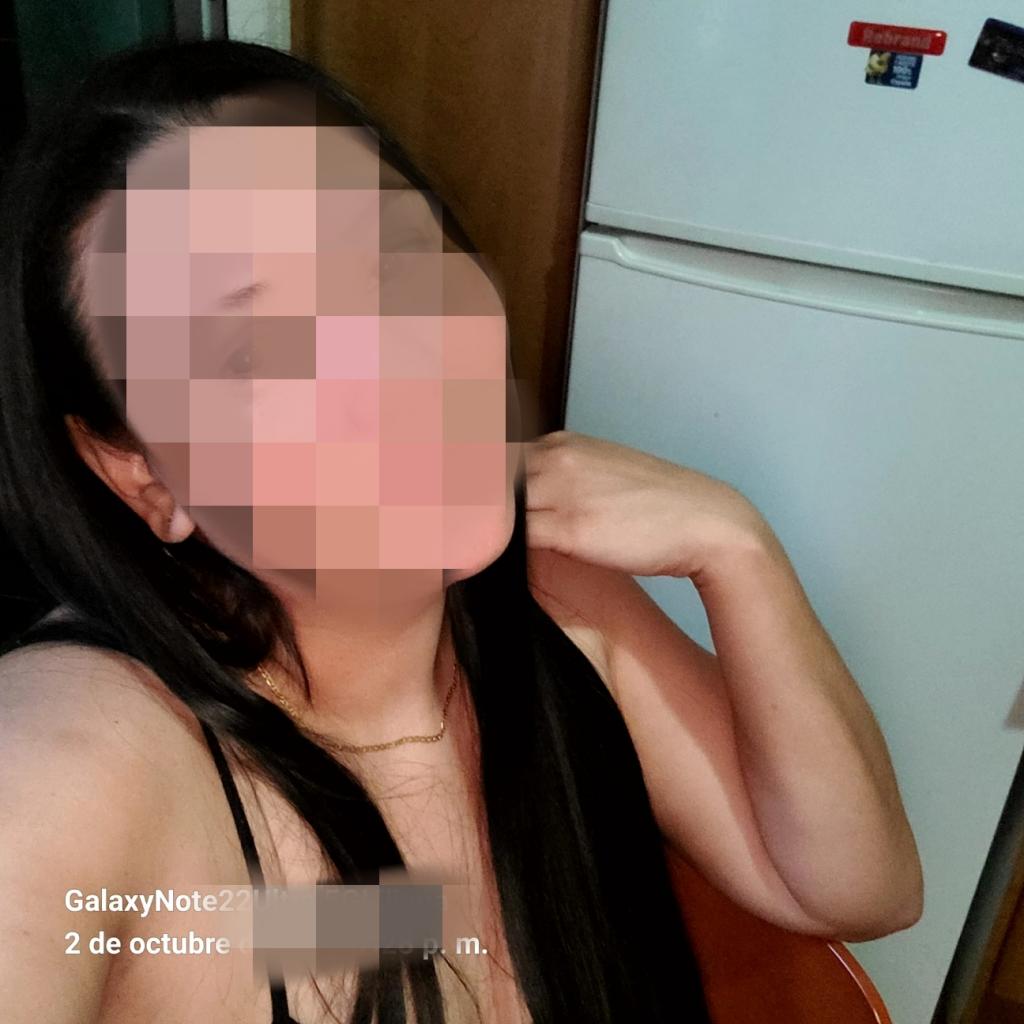 622357430: Chica busca chico en Navarra