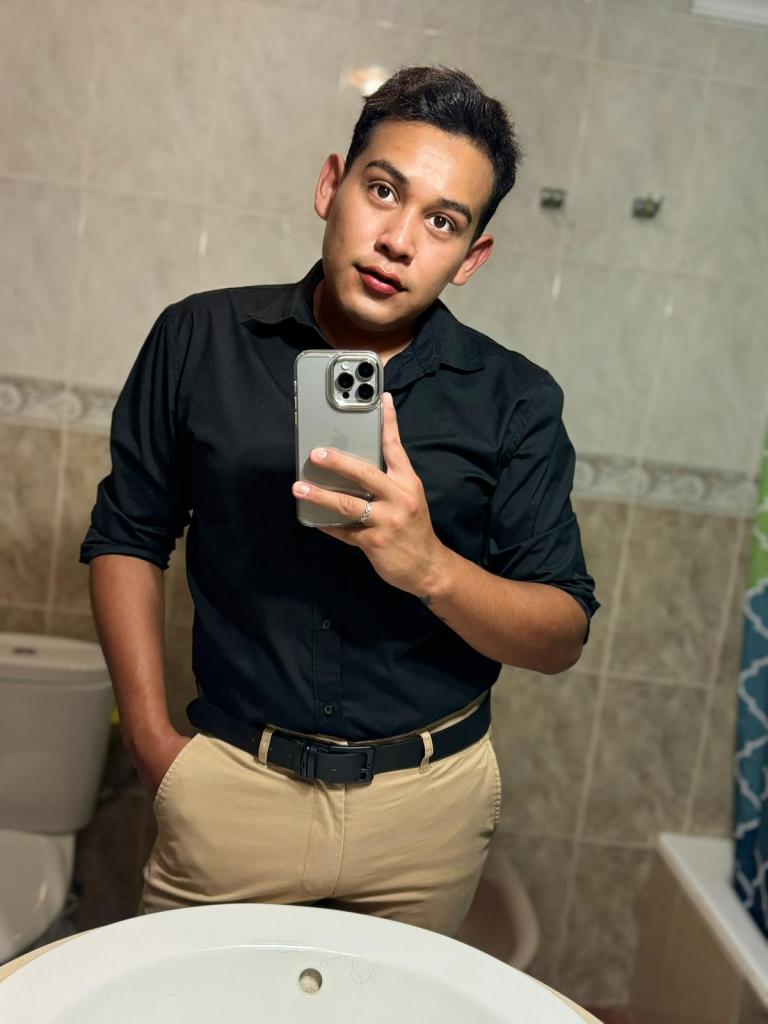 685127564: Chico busca chica en Valencia