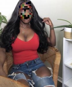 632870442: Chica busca chico en Barcelona
