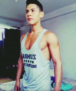 614040129: Chico busca chica en Valencia