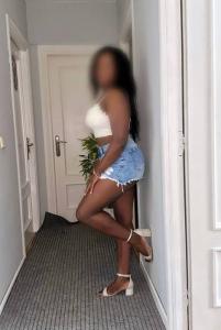 648988831: Chica busca chico en Madrid