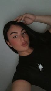 643109403: Chica busca chico en Barcelona