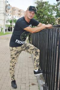 605131165: Chico busca chica en Pontevedra