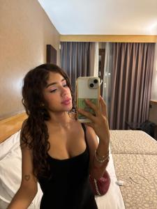 631652765: Chica busca chico en Barcelona