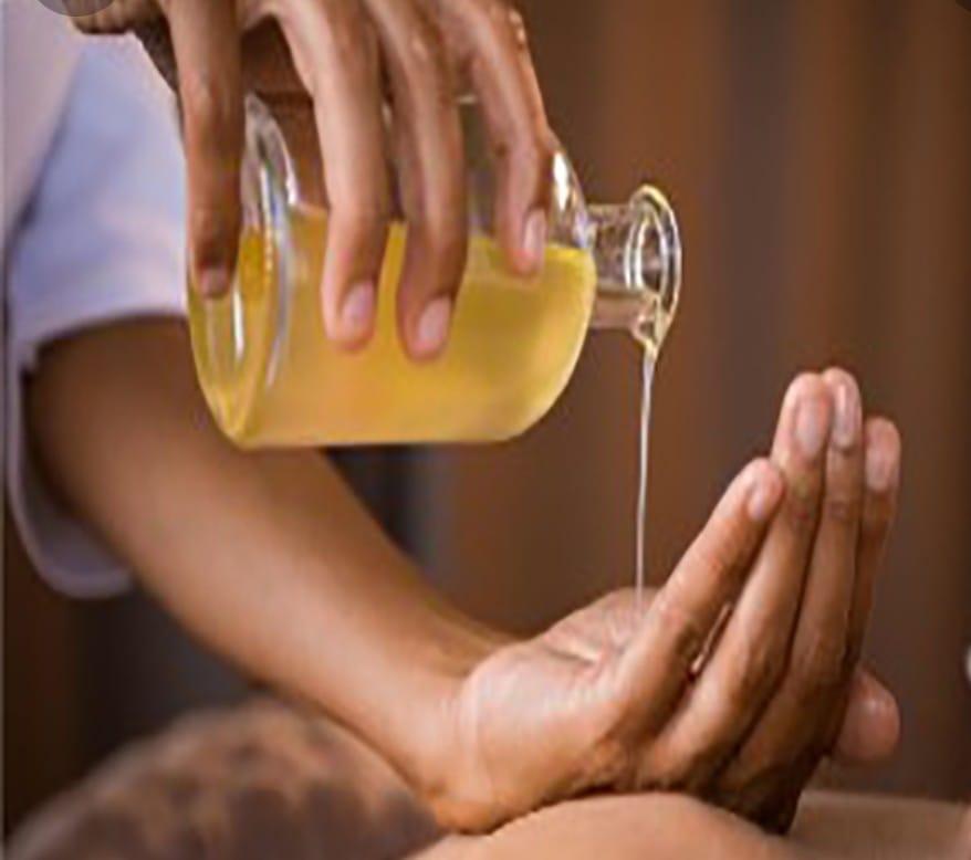 672987255: Chica busca chico en Málaga