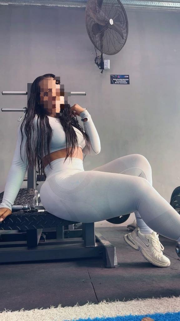 614792805: Chica busca chico en Navarra