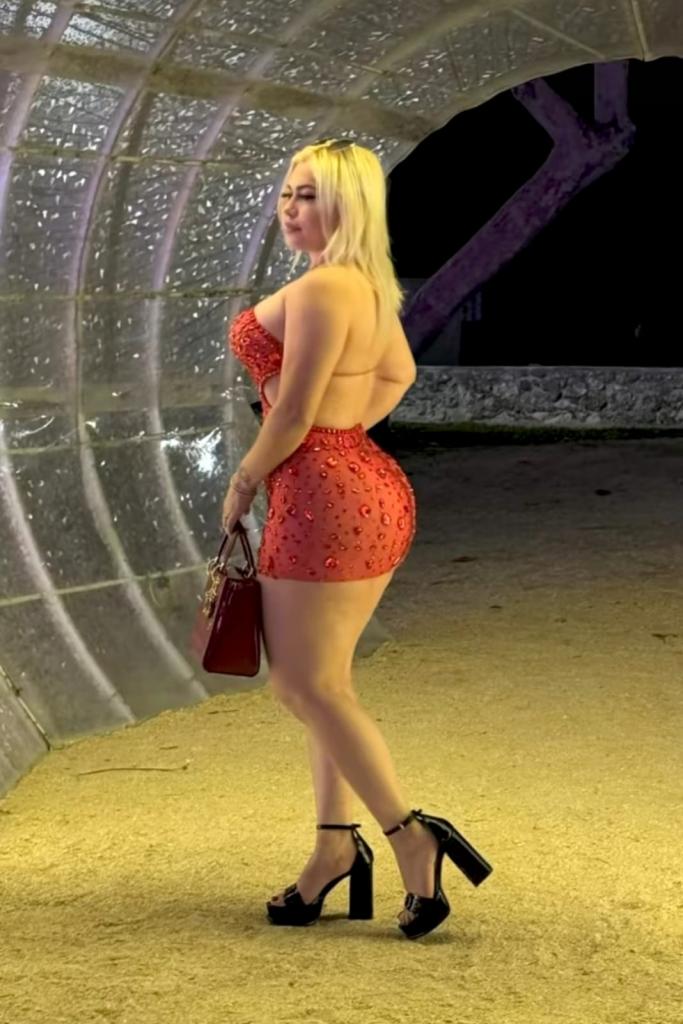 624518178: Chica busca chico en Lugo