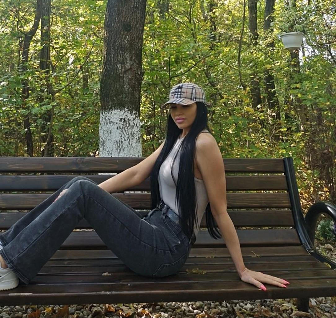 641347294: Chica busca chico en Málaga