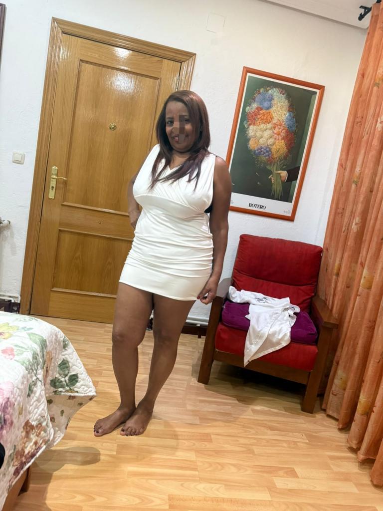 658649560: Chica busca chico en La Coruña