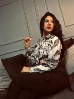 617093919: Chica busca chico en Ibiza