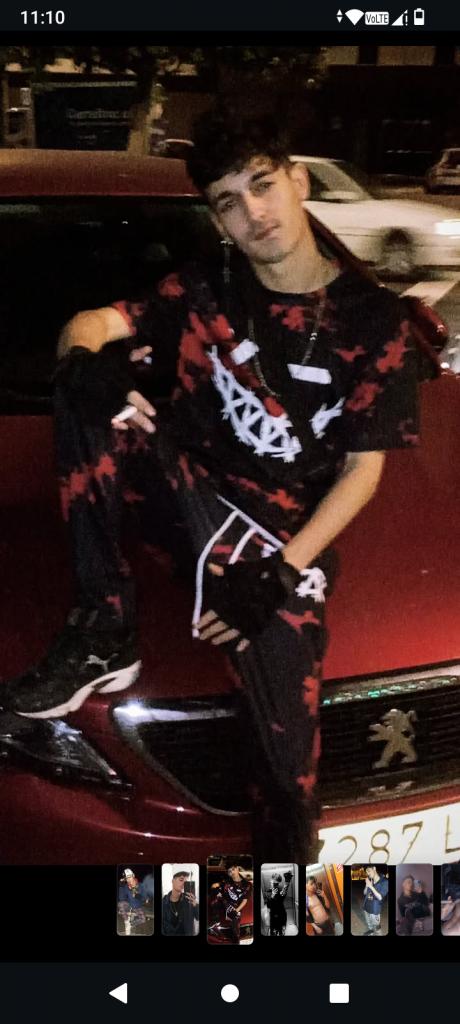 Chico busca chica en Sevilla: 