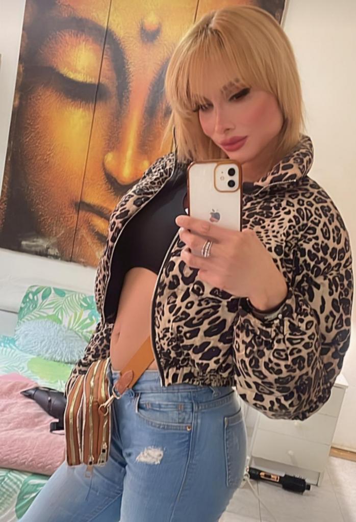 605404290: Transexual en Barcelona