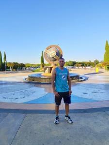 647364661: Chico busca chica en Madrid