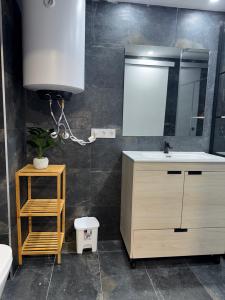 698947098:  en Alicante