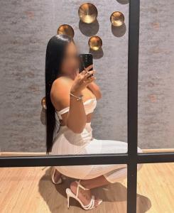 611250783: Chica busca chico en Madrid