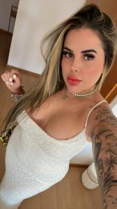 613786954: Chica busca chico en Barcelona