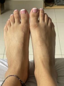 613840770: Travesti en León