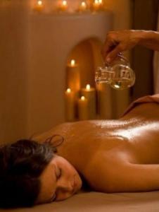 631811019: Chico busca chica en Barcelona