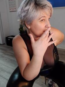 621482087: Chica busca chico en Madrid