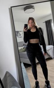 607452311: Chica busca chico en Barcelona