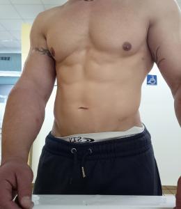 698133722: Chico busca chica en Zaragoza