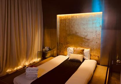 656308996: Chica busca chico en Barcelona