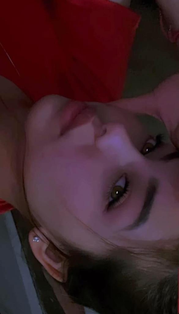 613296906: Chica busca chico en Granada