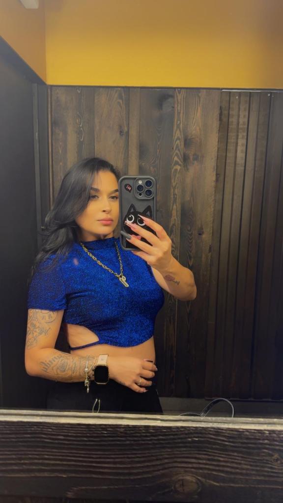 Chica busca chico en Almería: 