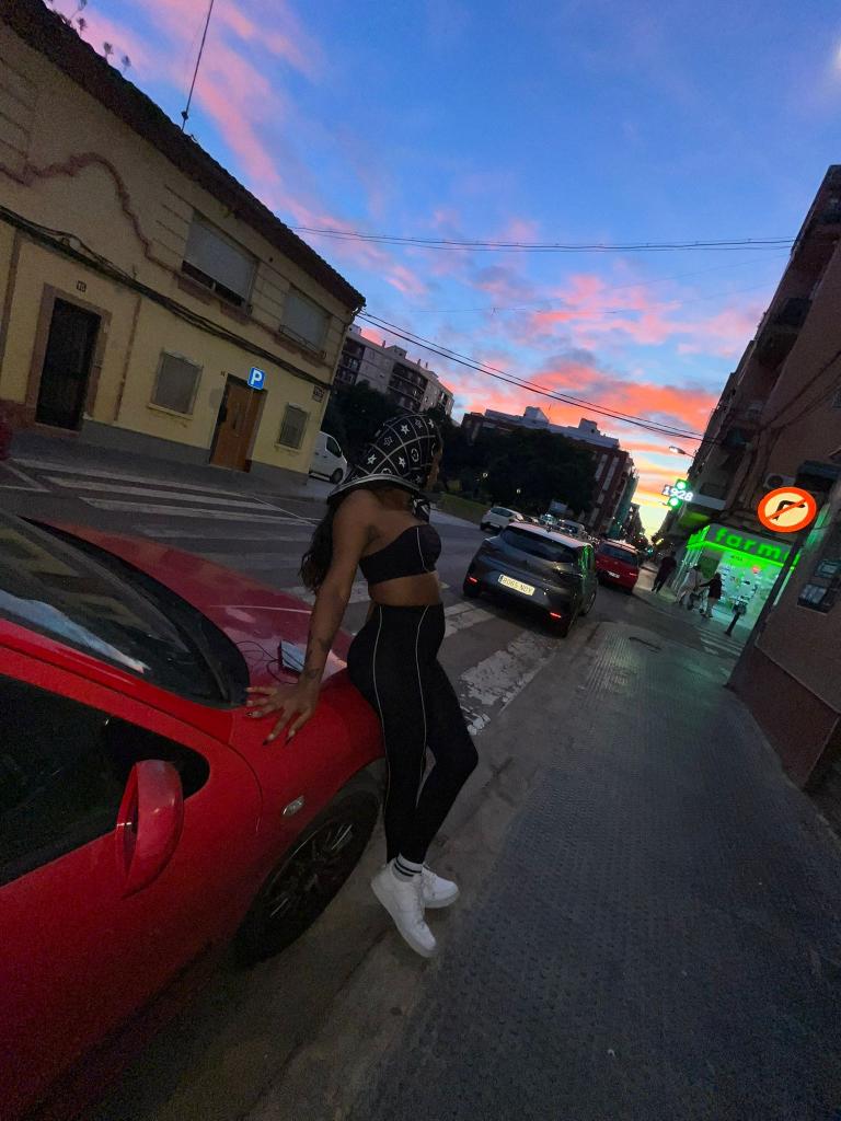 623433330: Transexual en Barcelona