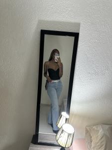 666735521: Chica busca chico en Barcelona