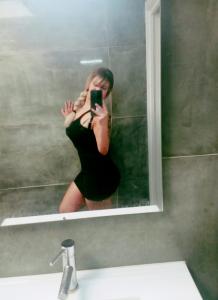 627887761: Chica busca chico en Granada