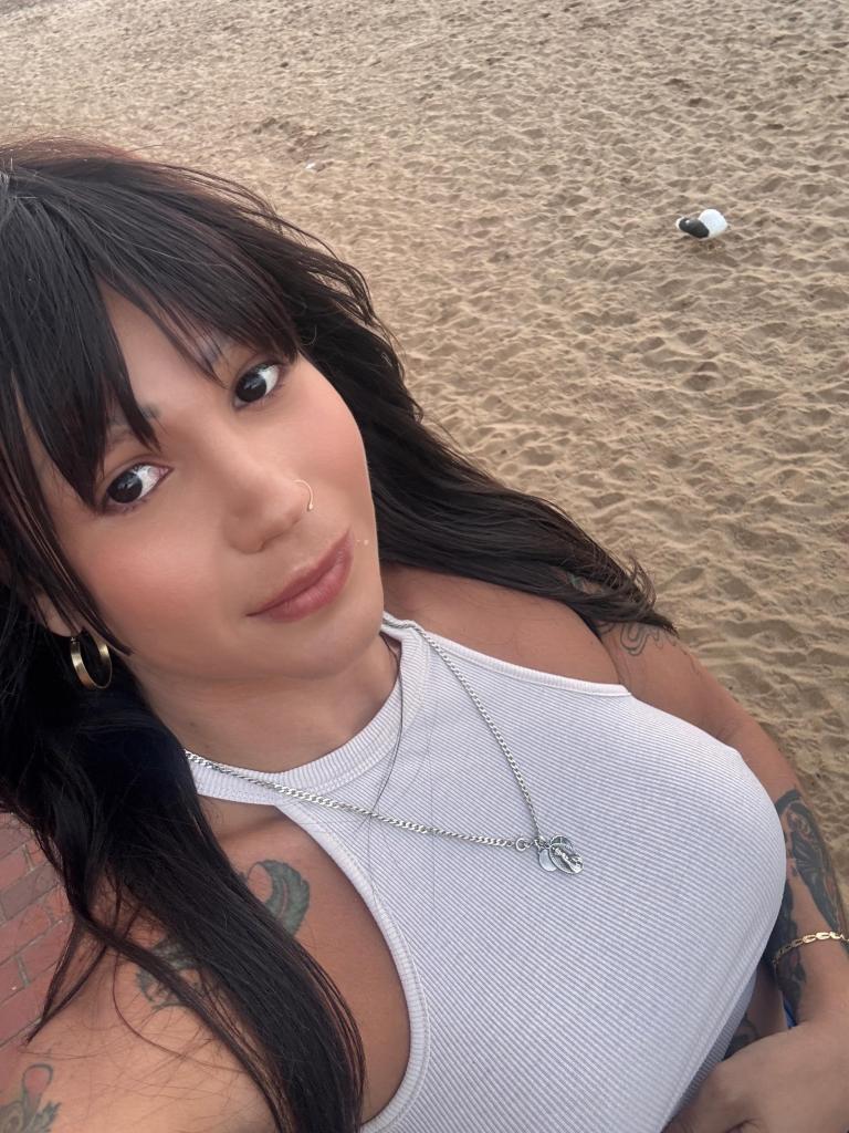 677873547: Transexual en Las Palmas