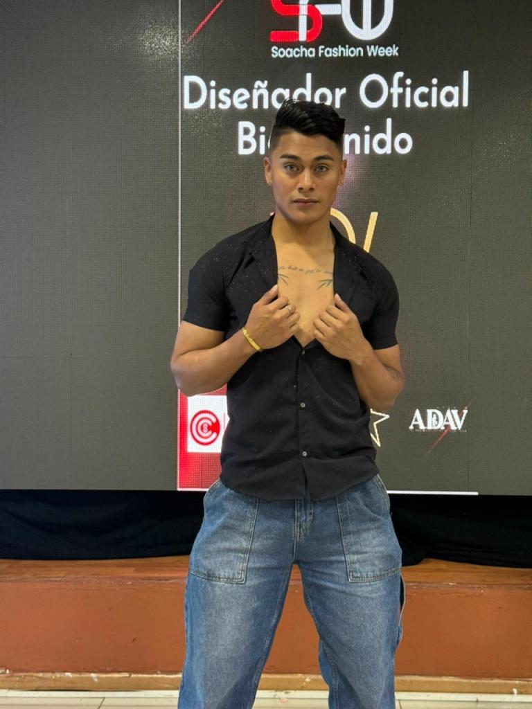 611355593: Chico busca chica en Madrid