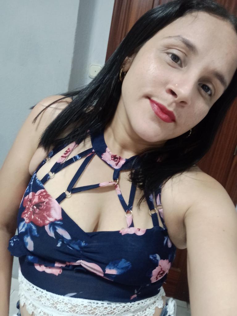 667795050: Chica busca chico en Córdoba