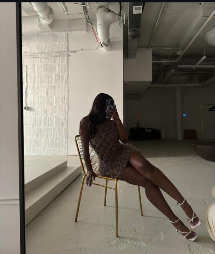 Chica busca chico en Granada: 