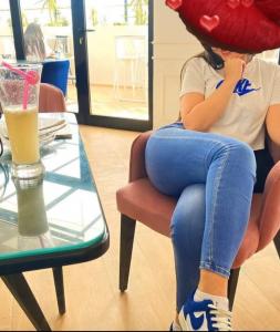 672769521: Chica busca chico en Barcelona