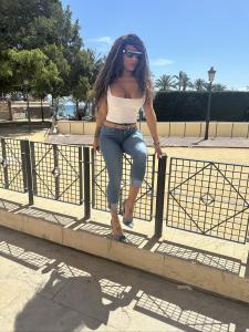 684776308: Chica busca chico en León