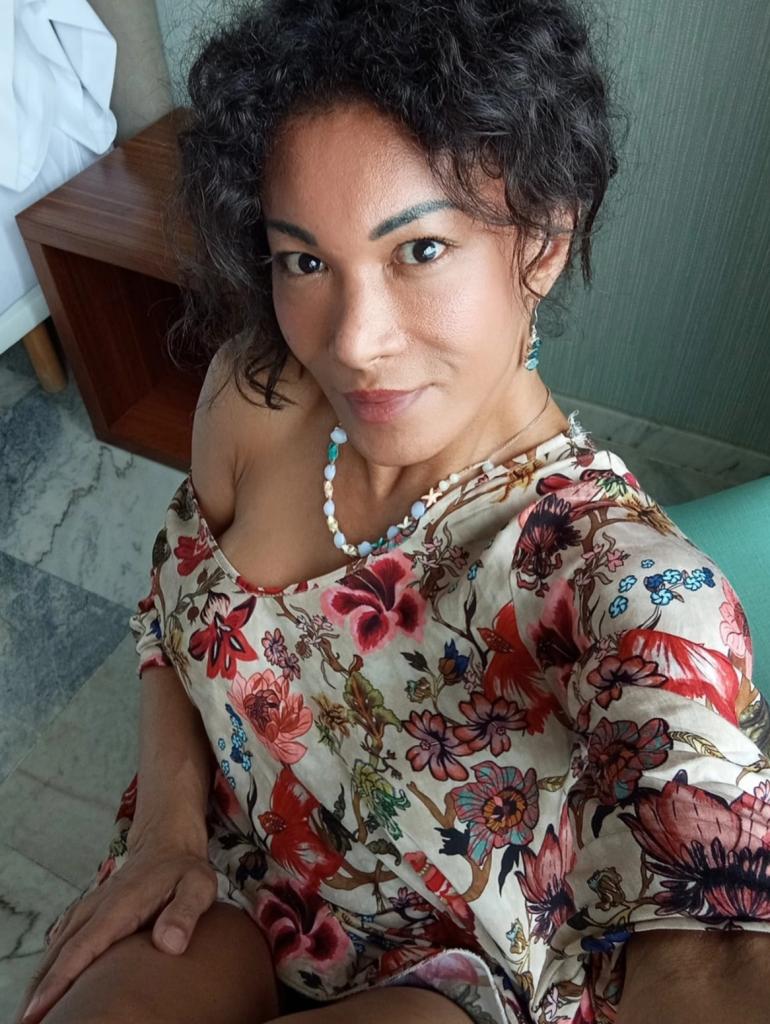 622325258: Transexual en La Coruña