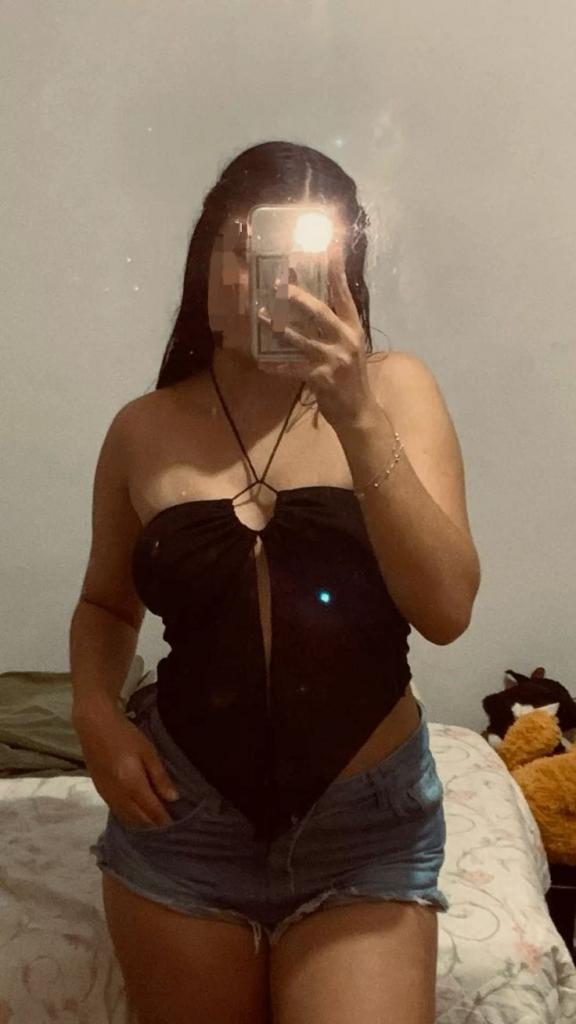 Chica busca chico en Cádiz: 