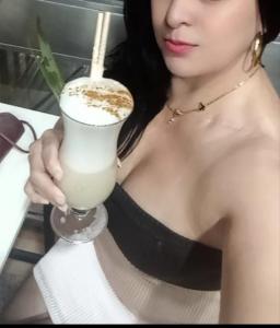 655471568: Chica busca chico en Barcelona