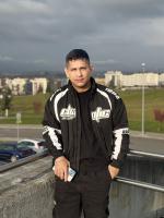 613637662: Chico busca chica en Valencia