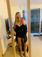 695988225: Chica busca chico en Pontevedra