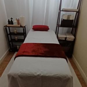 637070540: Chica busca chico en Navarra