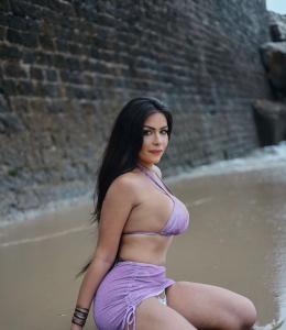 663437335: Transexual en Barcelona