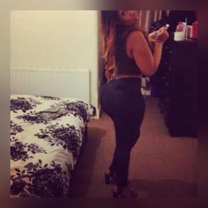 630120747: Chica busca chico en Zaragoza