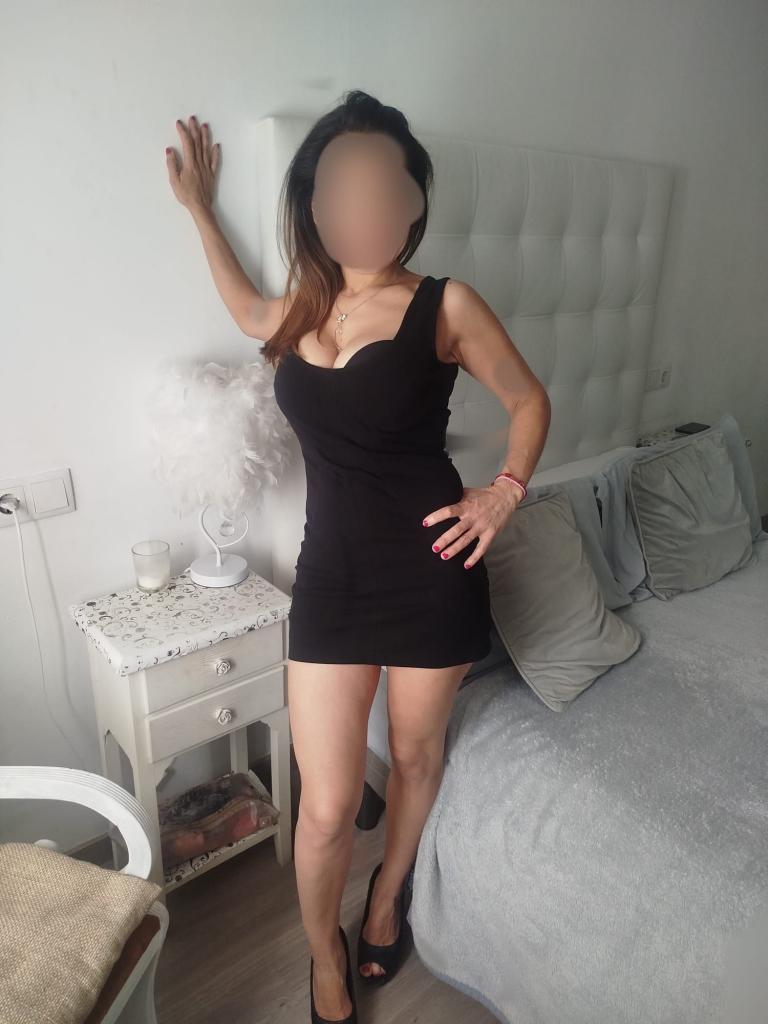 610745371: Chica busca chico en Valladolid