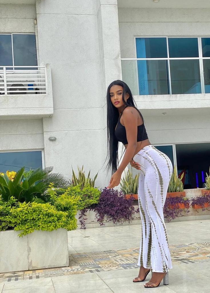 691313008: Chica busca chico en Las Palmas