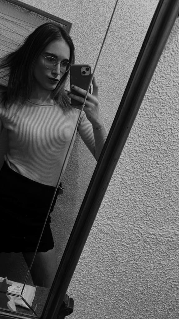 643160695: Transexual en Navarra