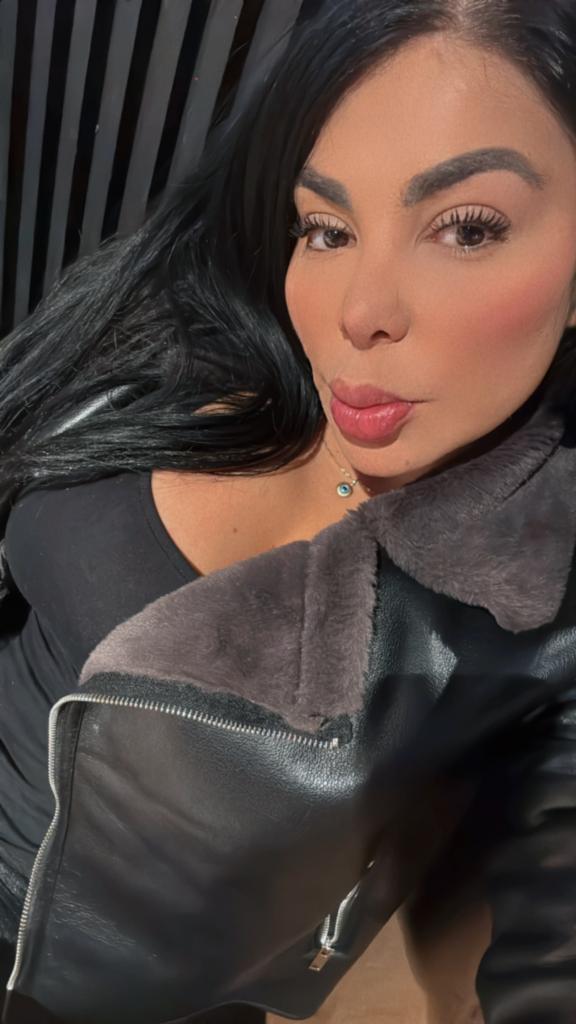 624743049: Chica busca chico en Mallorca